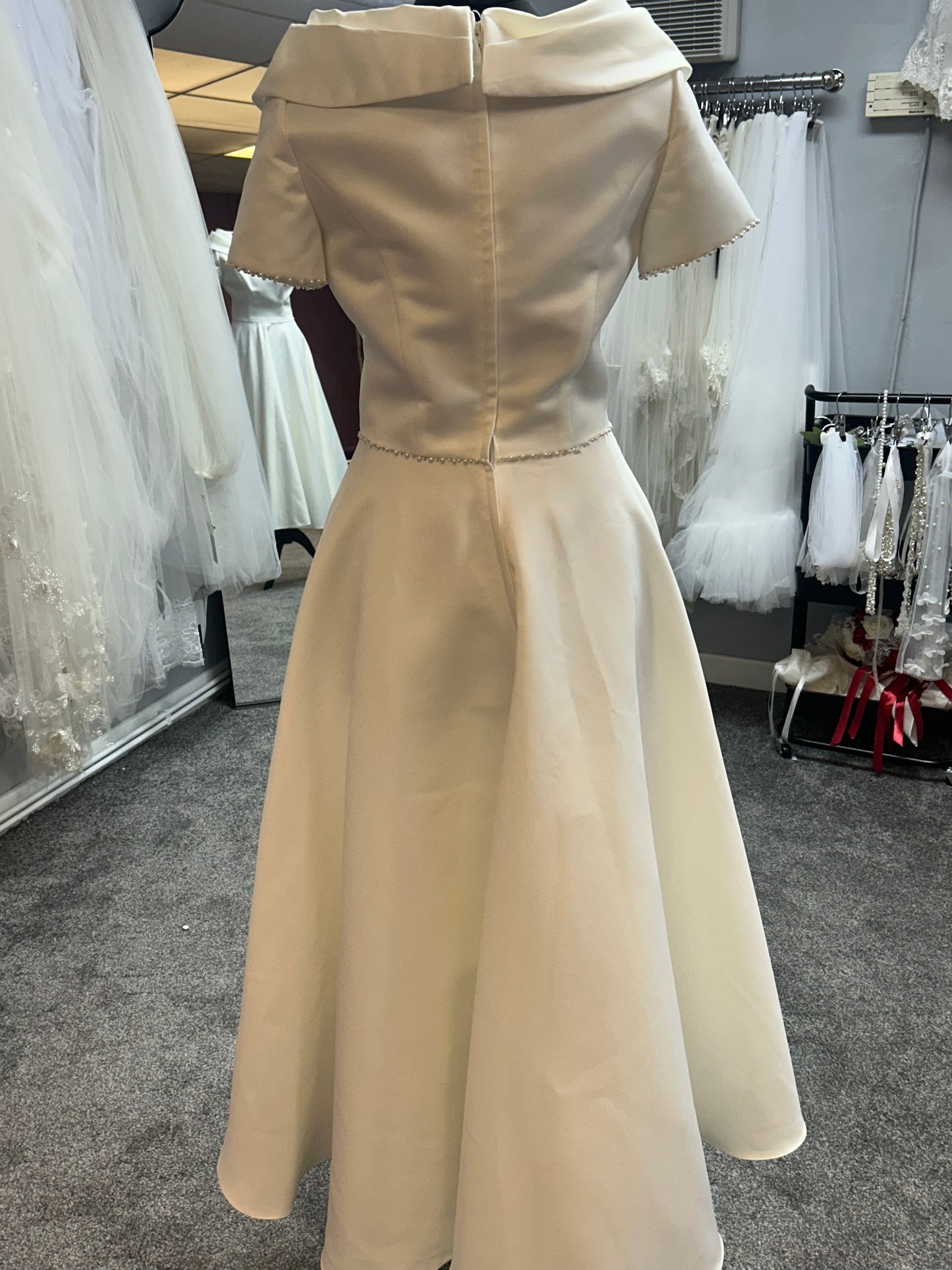 UK 4/6  EB7678 by Emma Bridal