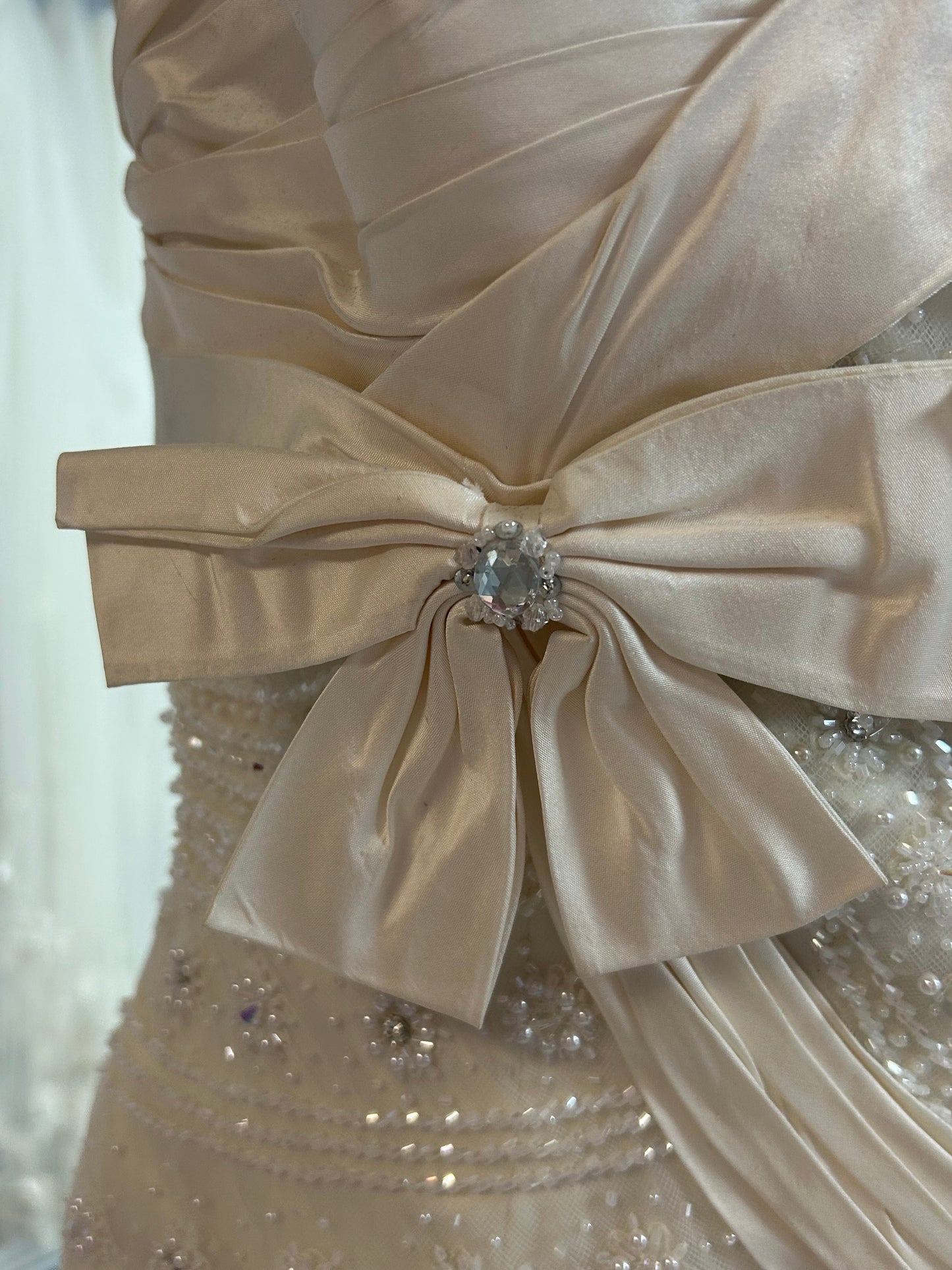 UK 6/8 OUA014 By James John Couture