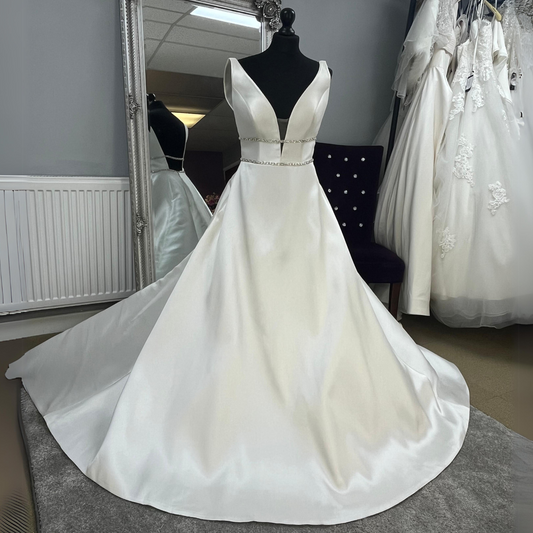 UK 8/10 Leandra M by Enzoani