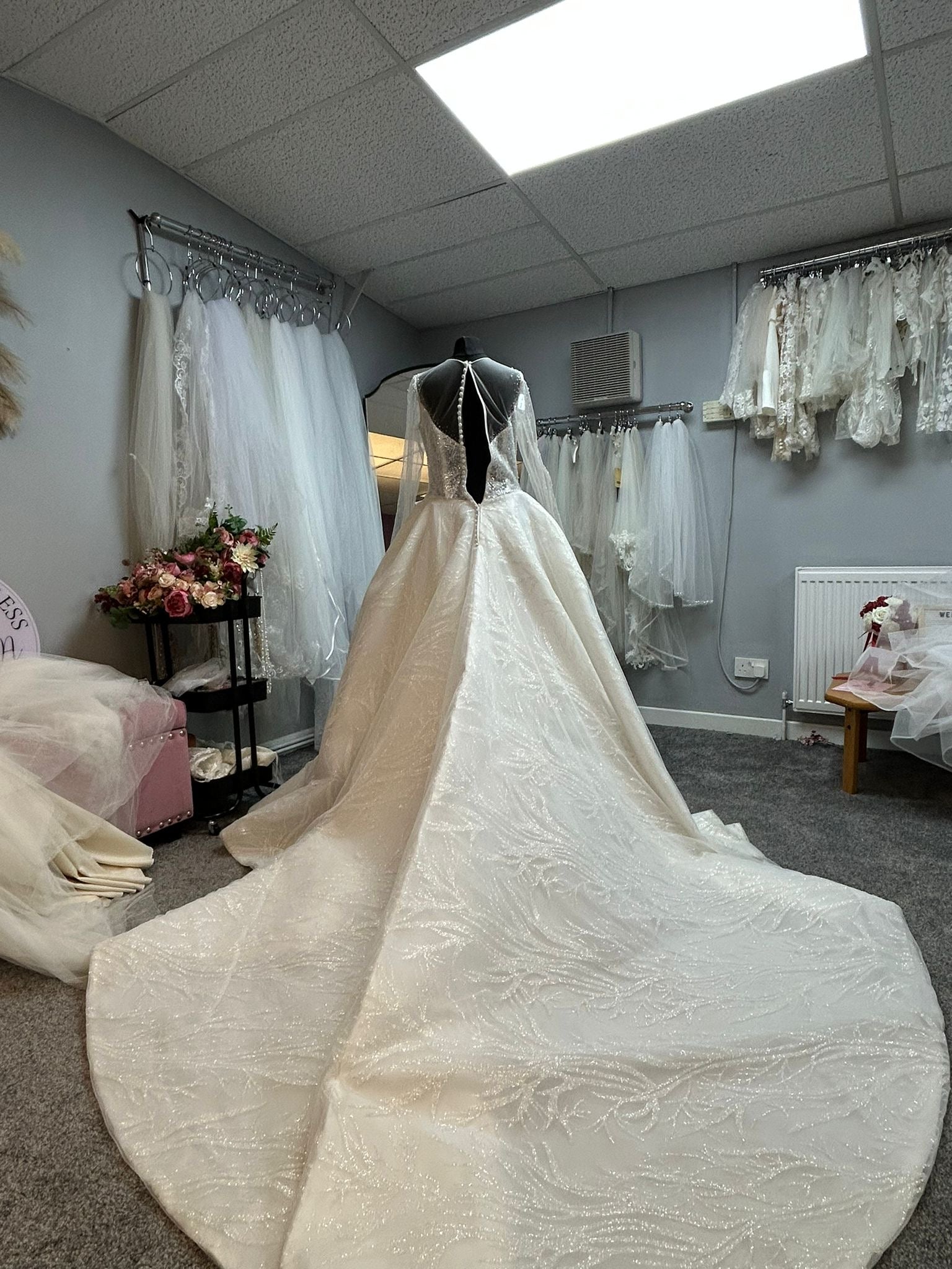 UK 4/6 19011805 by LQ Designs