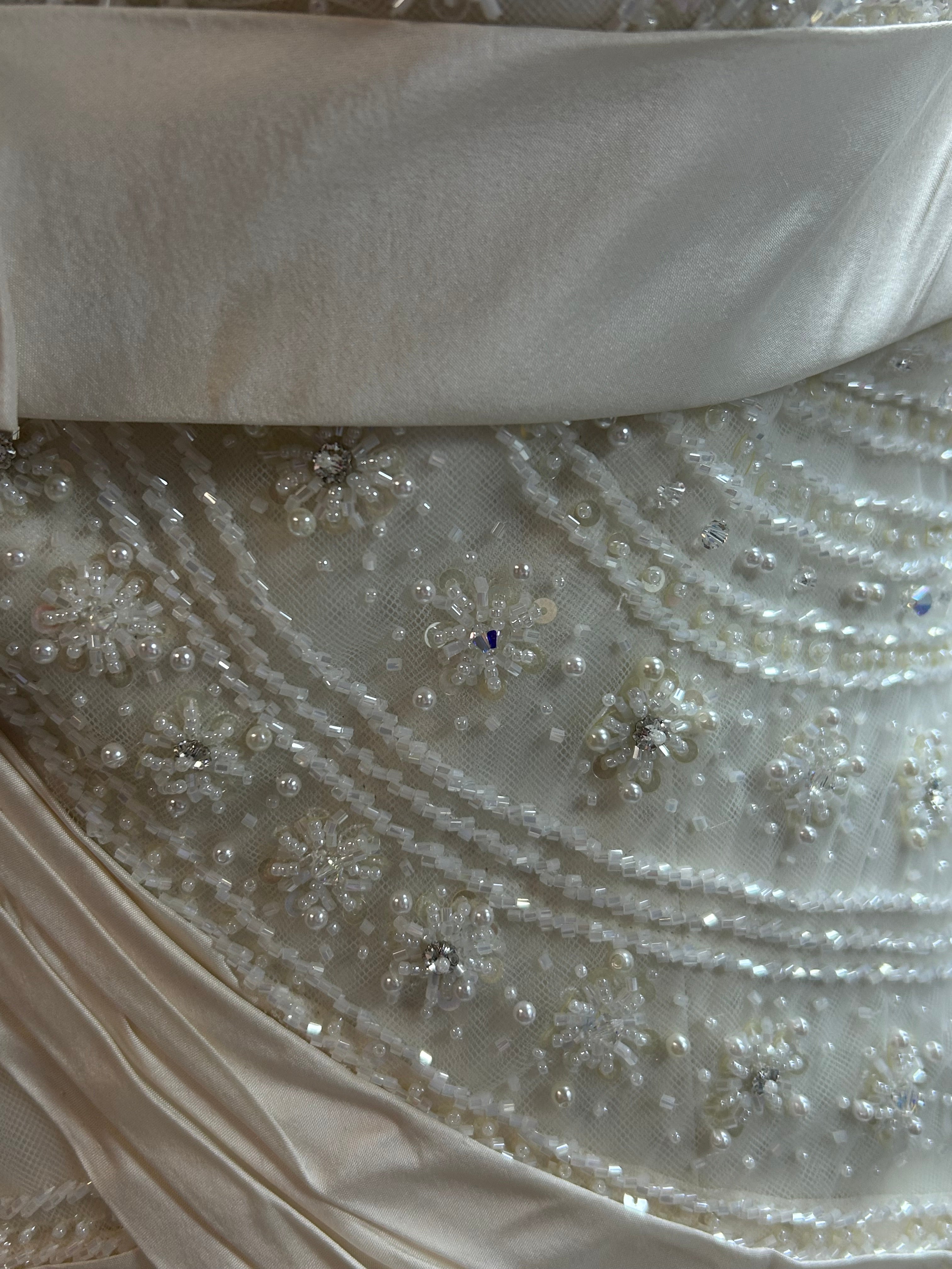 UK 6/8 OUA014 By James John Couture