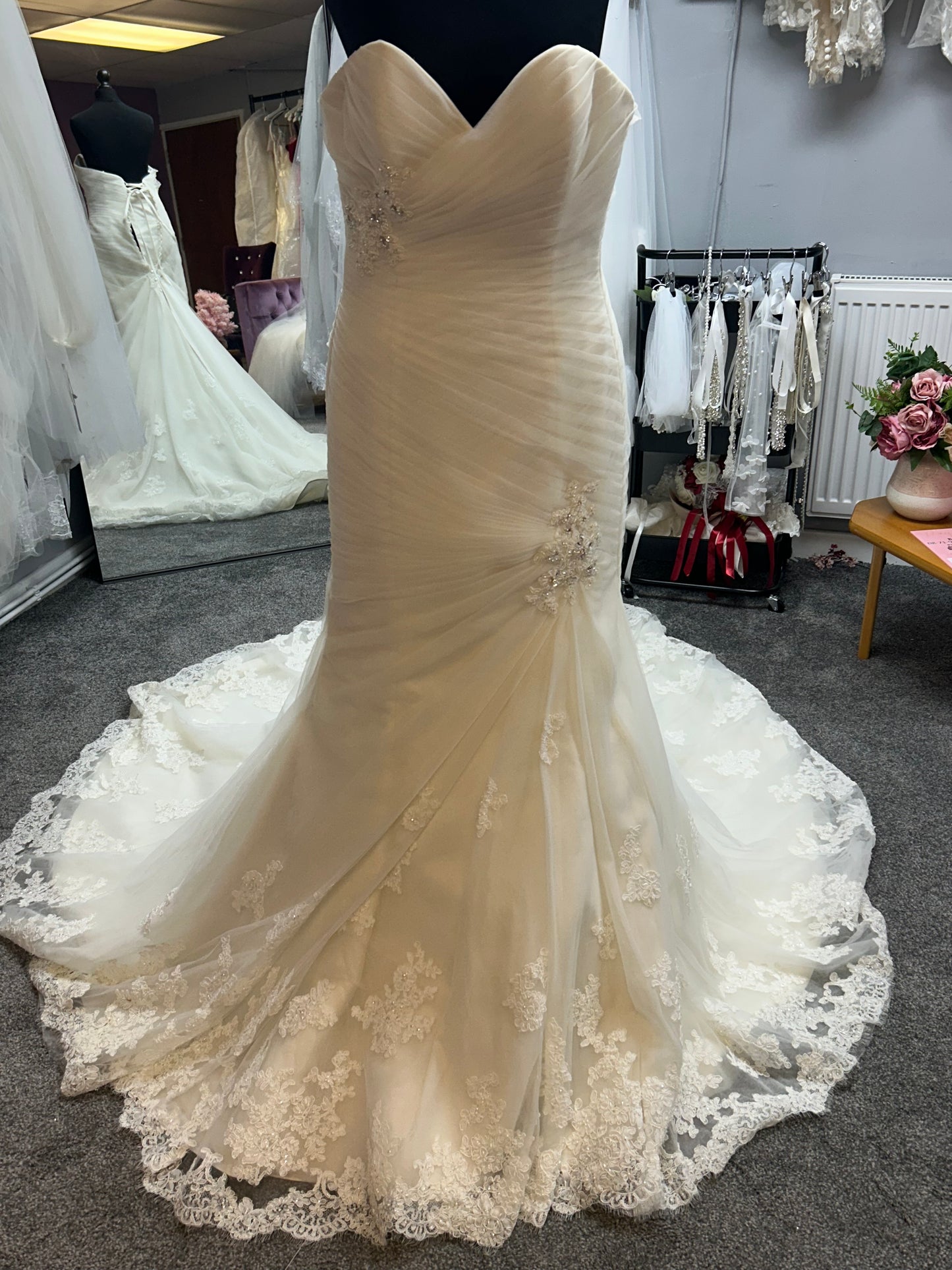 UK 2/4 OUA030 By Sophia Tolli