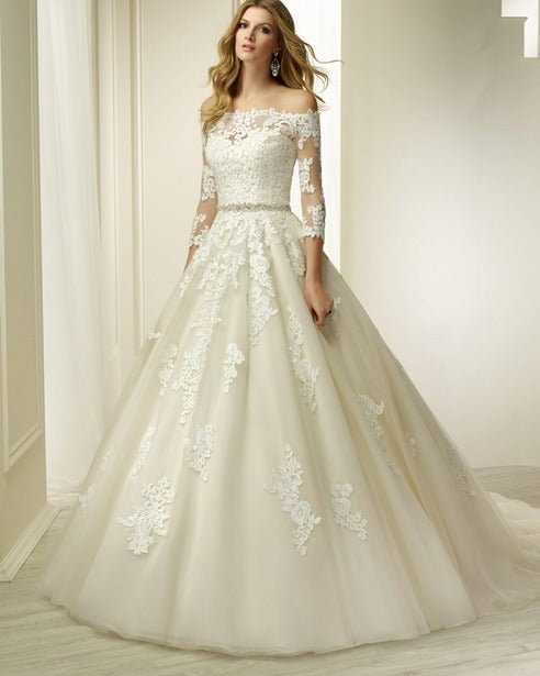 UK 10/12 Hina by Ronald Joyce