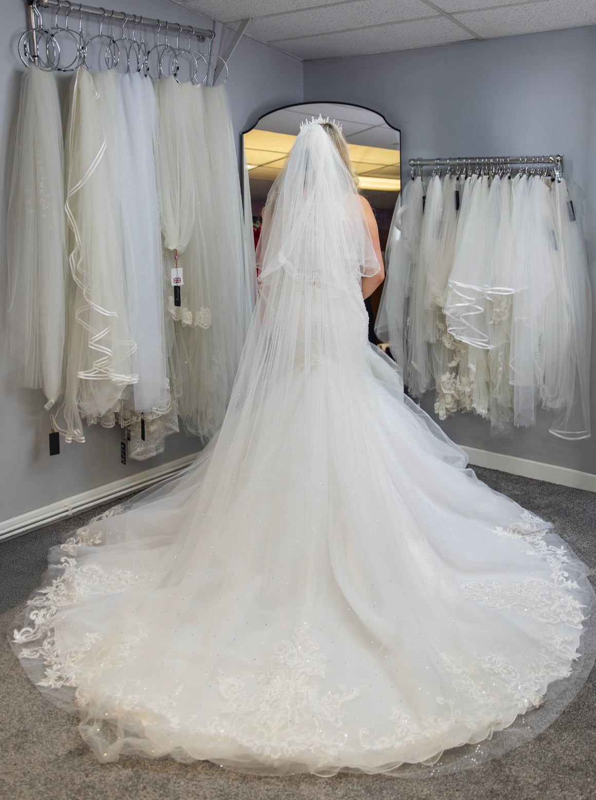 UK 8/10 Delpha by Ronald joyce