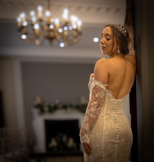 UK 4/6 ACE217 By Exclusive bridals by A.C.E
