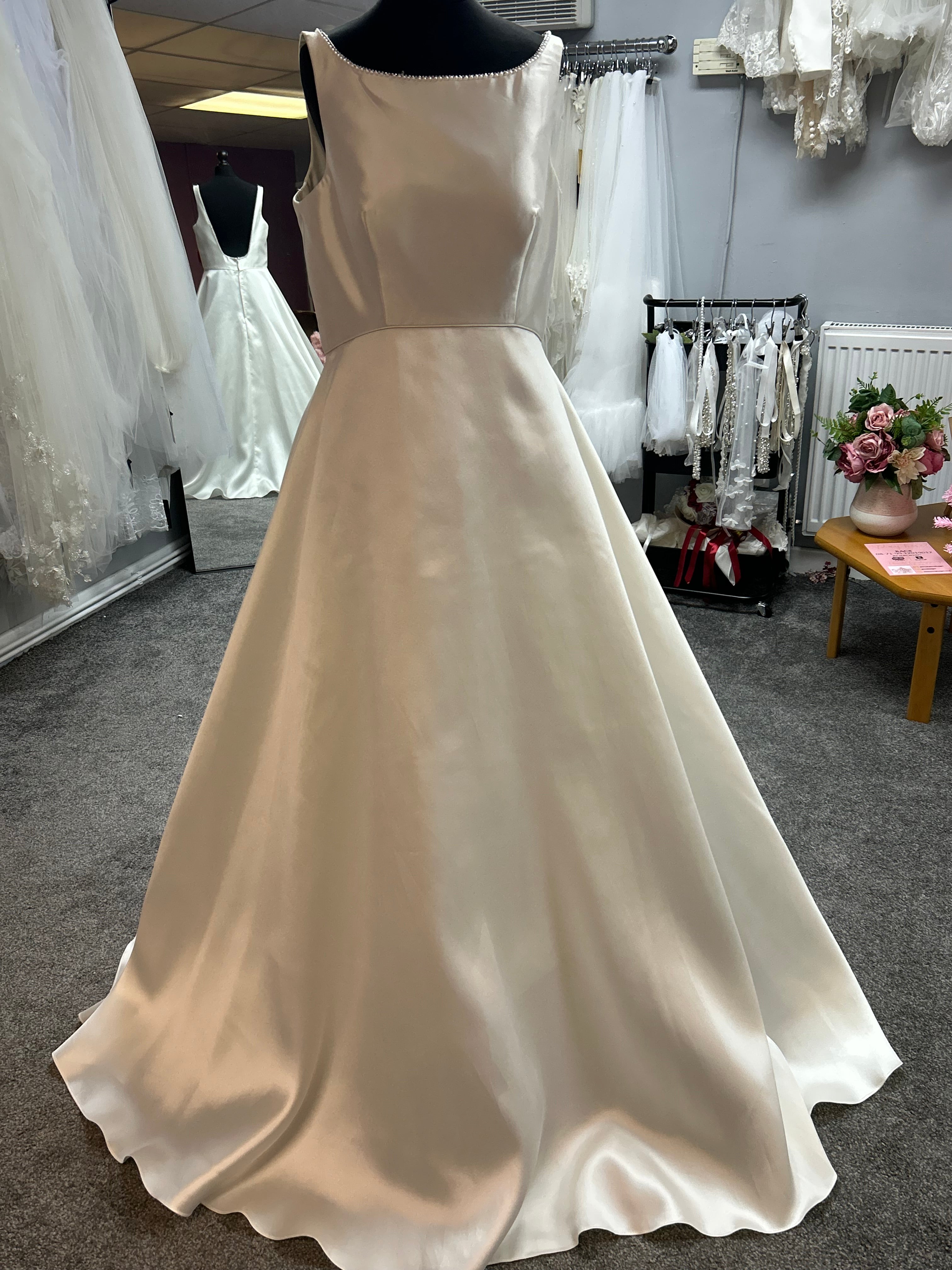 UK 10/12 By House of Nicholas