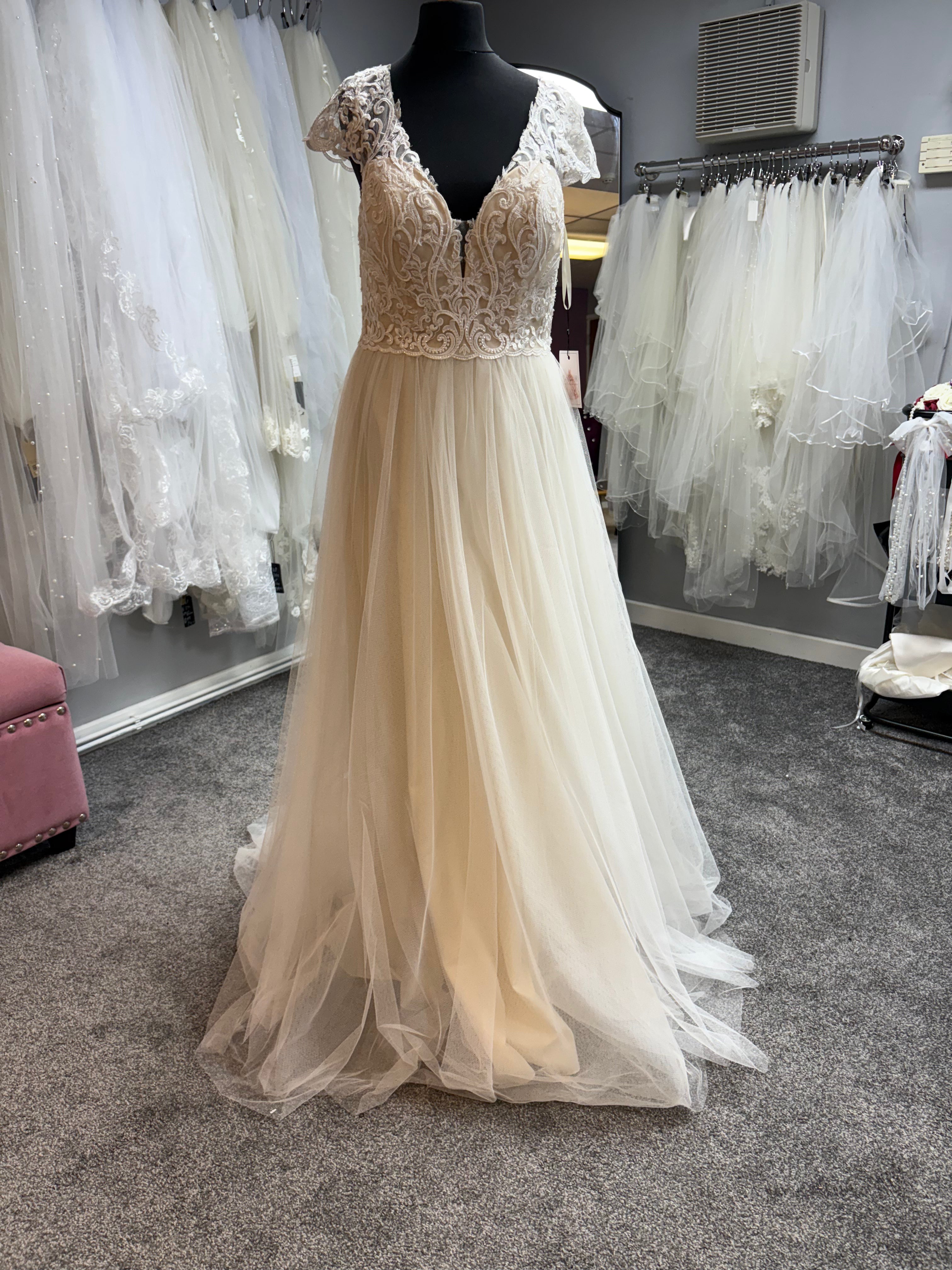  Ella Rose Tea-Length Wedding Dress
