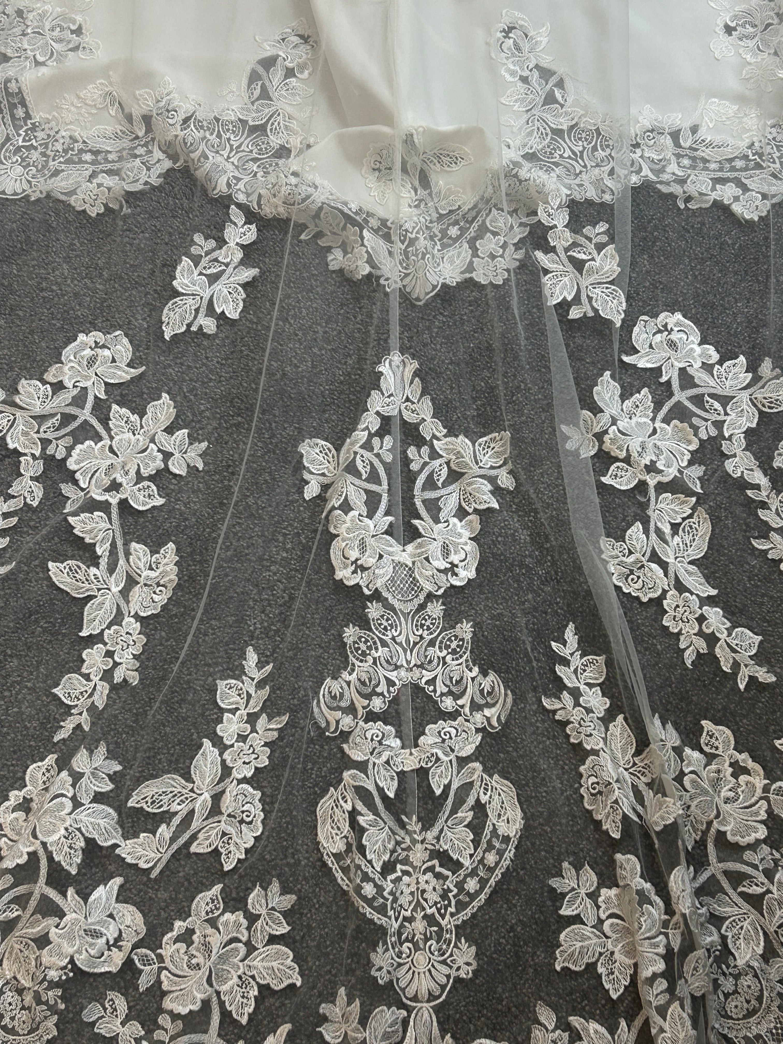 UK 8/10  Athena by Kenneth winston