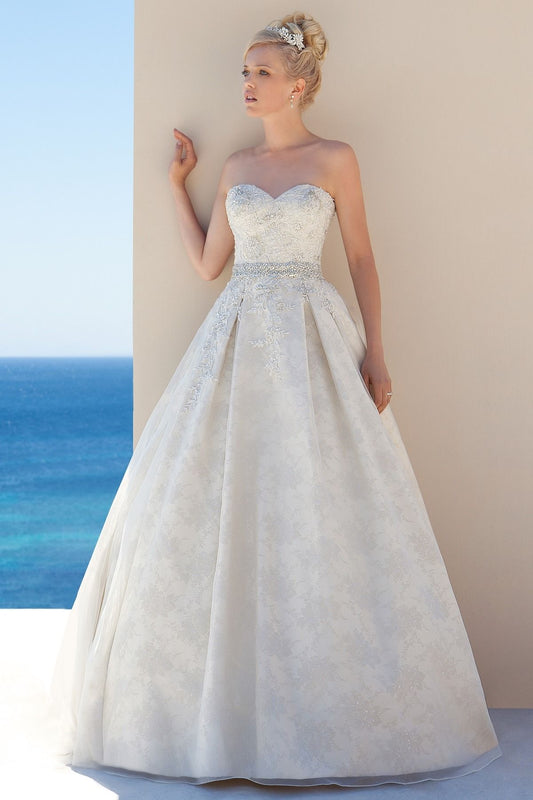 UK 8/10 Babette By Donna Salado Bridal