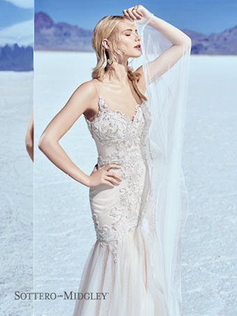 UK 8/10 Khloe By Sottero & Midgley