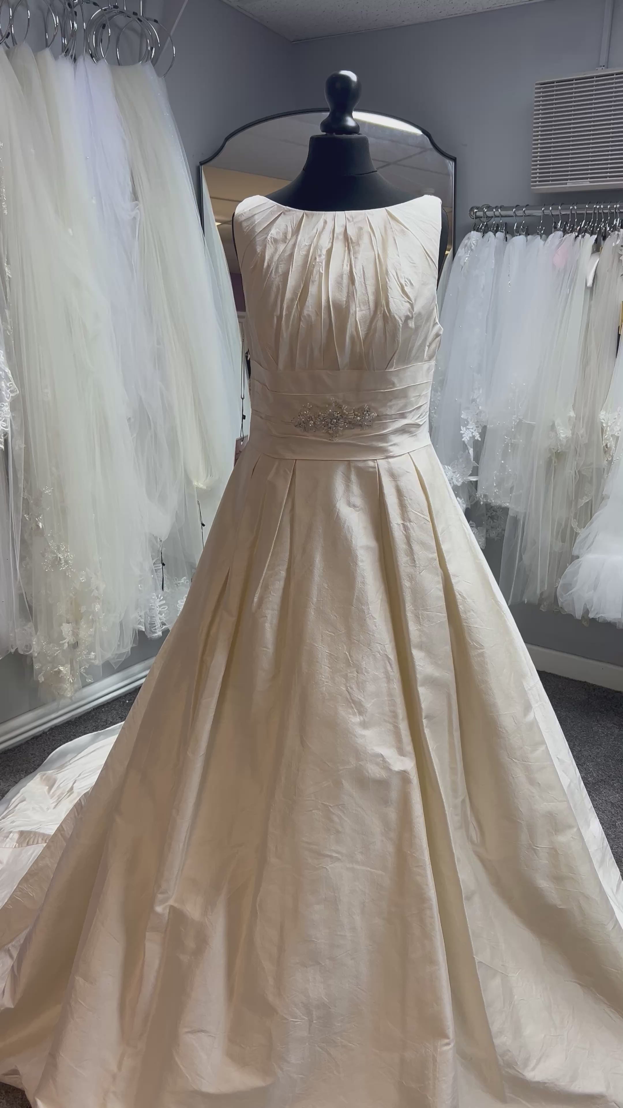 UK 6/8 OUA020 By Marylise