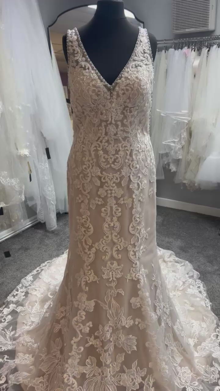 UK 8/10  Logan by Kenneth winston