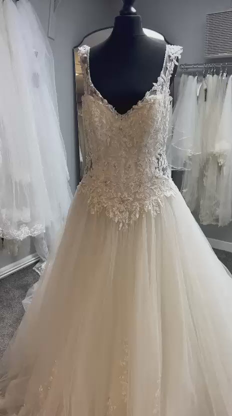 UK 10/12 Hayden Elise by Sophia Tolli